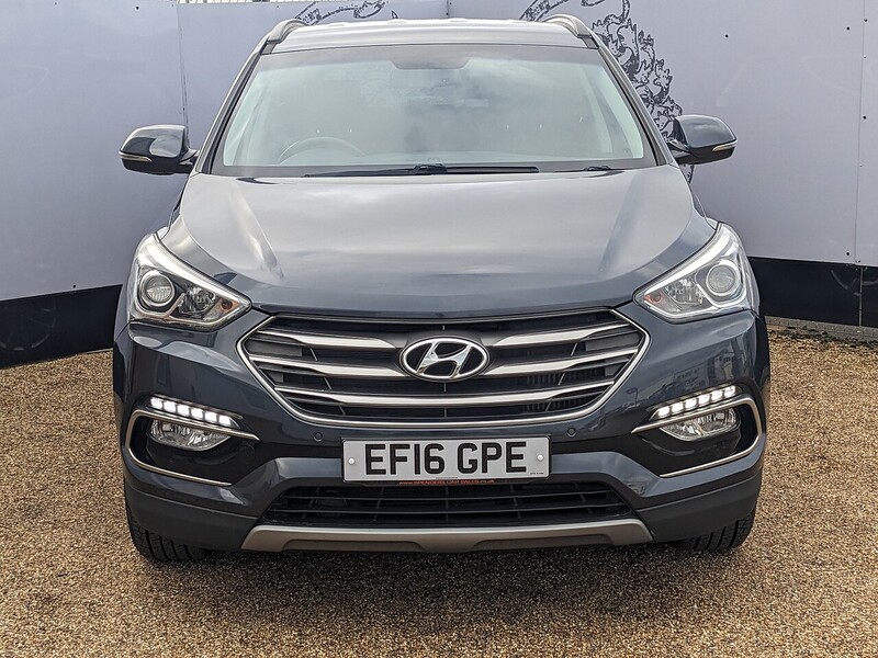 Used Hyundai Santa Fe 2016 for sale - 77475580: Photo 2