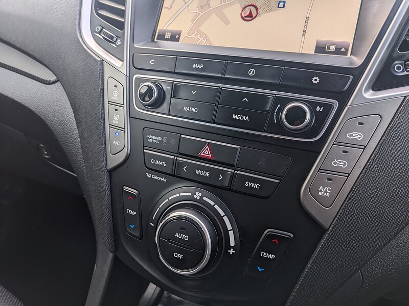 Used Hyundai Santa Fe 2016 for sale - 77475580: Photo 27