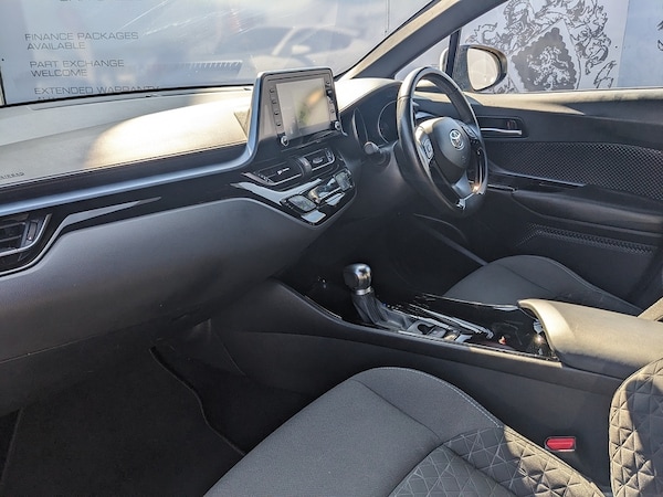 Used Toyota C-HR 2021 for sale - 75597608: Photo 12