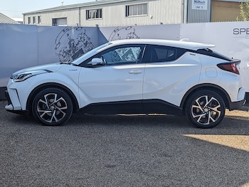 Used Toyota C-HR 2021 for sale - 75597608: Photo