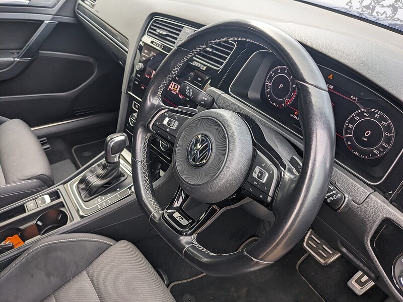 Used Volkswagen Golf 2019 for sale - 77880618: Photo 20