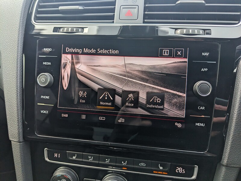 Used Volkswagen Golf 2019 for sale - 77880618: Photo 36