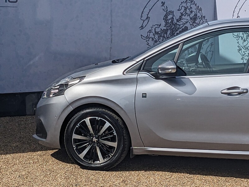 Used Peugeot 208 2019 for sale - 78197479: Photo 5