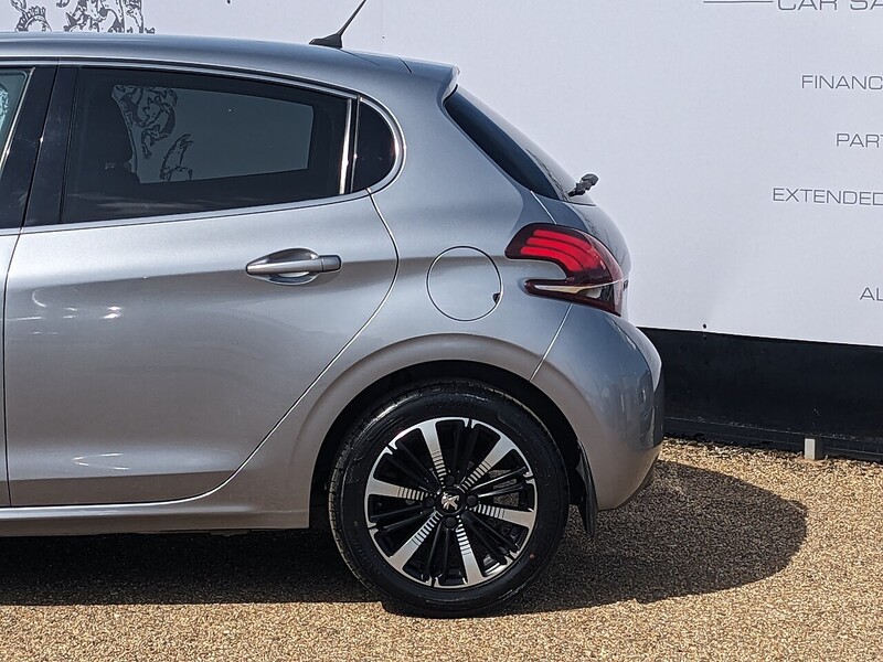 Used Peugeot 208 2019 for sale - 78197479: Photo 6