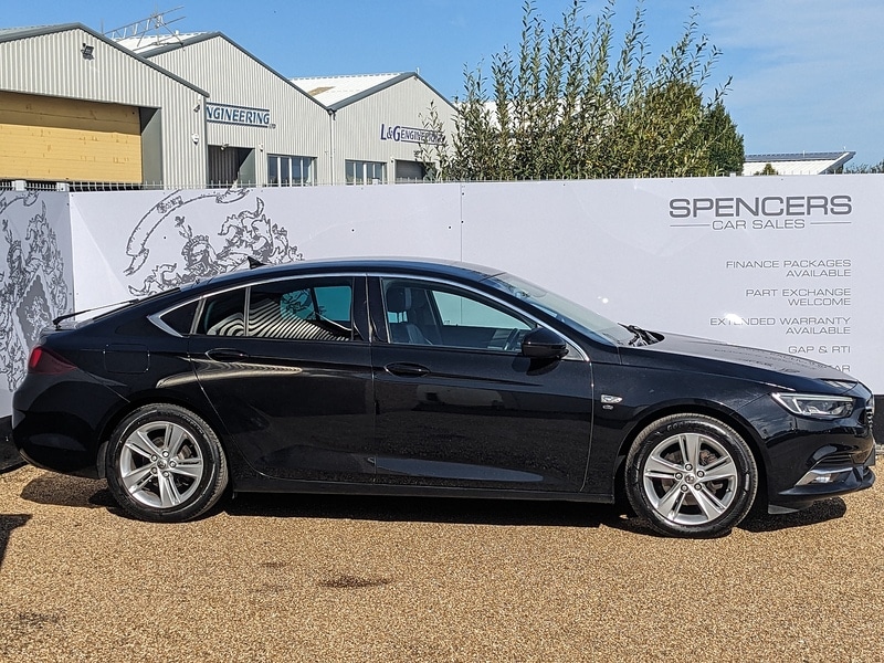 Used Vauxhall Insignia 2019 for sale - 75871652: Photo 10