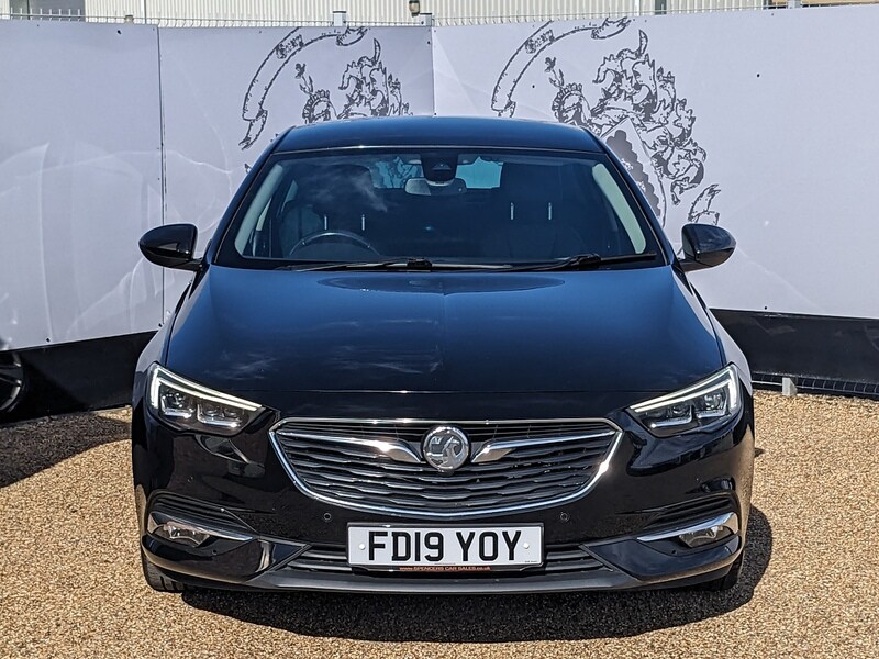 Used Vauxhall Insignia 2019 for sale - 75871652: Photo 2