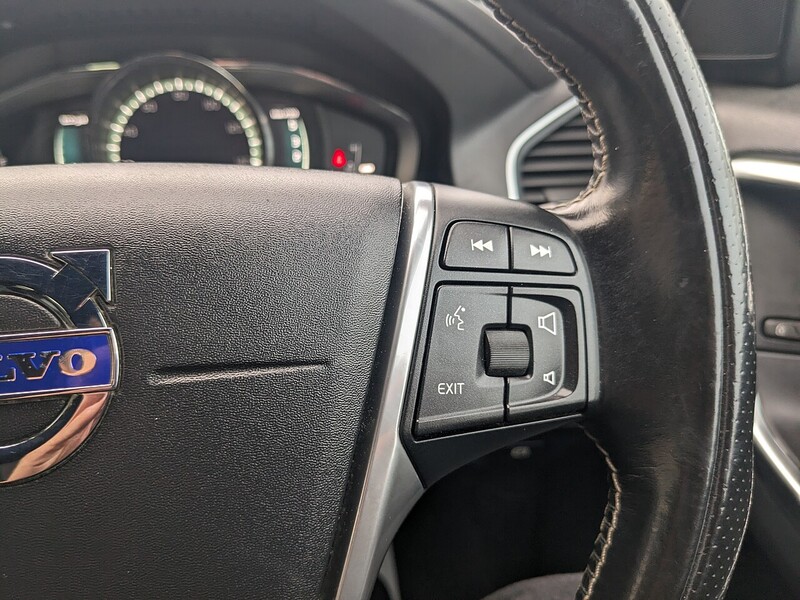 Used Volvo XC60 2016 for sale - 77200957: Photo 22