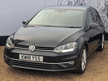 Used Volkswagen Golf 2018 for sale - 76725155: Photo