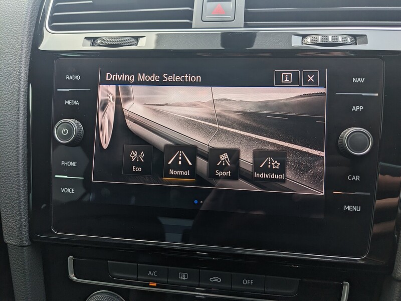 Used Volkswagen Golf for sale - 76725155: Photo 34