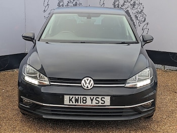 Used Volkswagen Golf 2018 for sale - 76725155: Photo