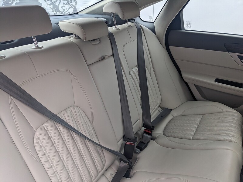 Used Jaguar XF 2019 for sale - 77404542: Photo 14