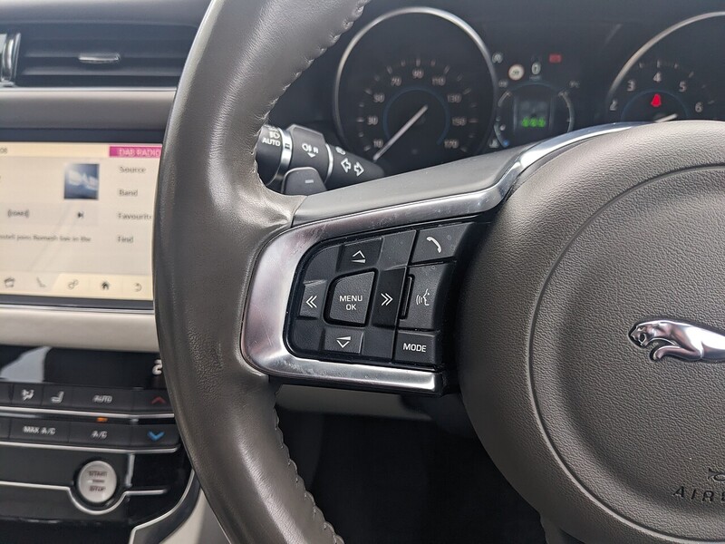 Used Jaguar XF 2019 for sale - 77404542: Photo 18