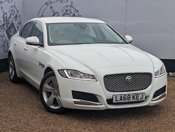 Used Jaguar XF 2019 for sale - 77404542: Photo