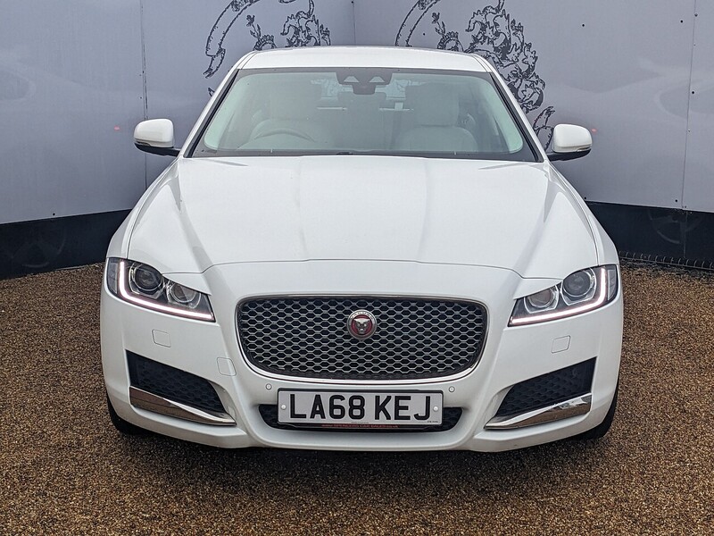 Used Jaguar XF 2019 for sale - 77404542: Photo 2
