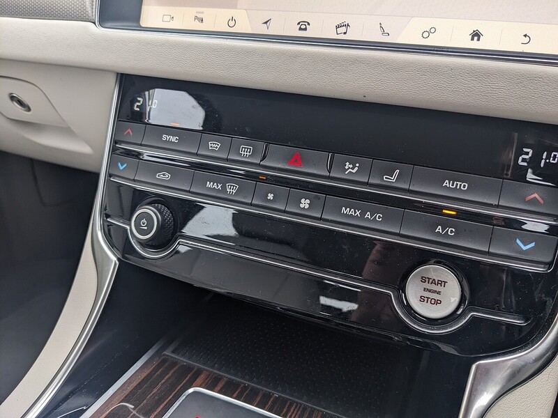 Used Jaguar XF 2019 for sale - 77404542: Photo 27