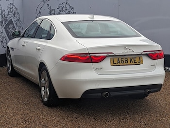 Used Jaguar XF 2019 for sale - 77404542: Photo
