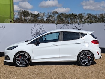 Used Ford Fiesta 2019 for sale - 77234460: Photo