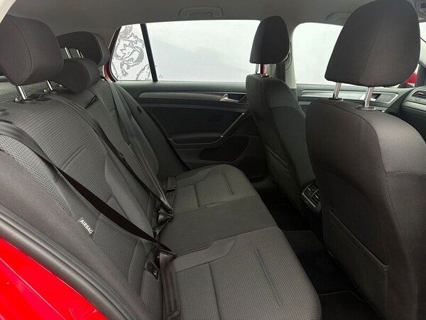 Used Volkswagen Golf 2017 for sale - 76065034: Photo 17