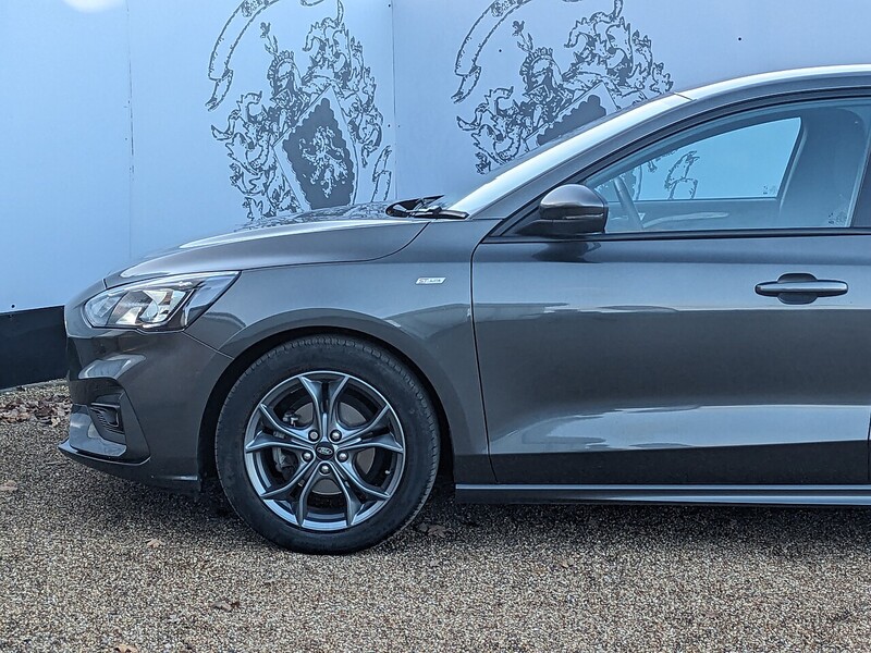 Used Ford Focus 2020 for sale - 76896554: Photo 5