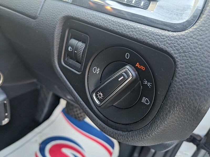 Used Volkswagen Golf 2017 for sale - 77735258: Photo 31