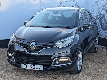 Used Renault Captur 2016 for sale - 77689201: Photo