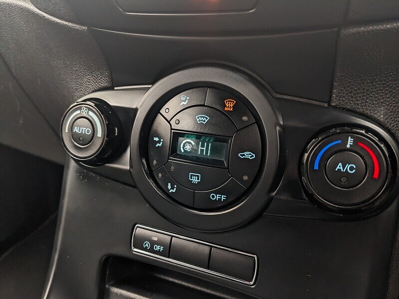 Used Ford Fiesta 2016 for sale - 77976817: Photo 28