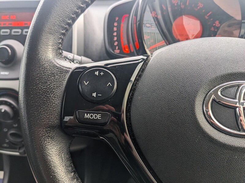 Used Toyota AYGO 2018 for sale - 76950815: Photo 21