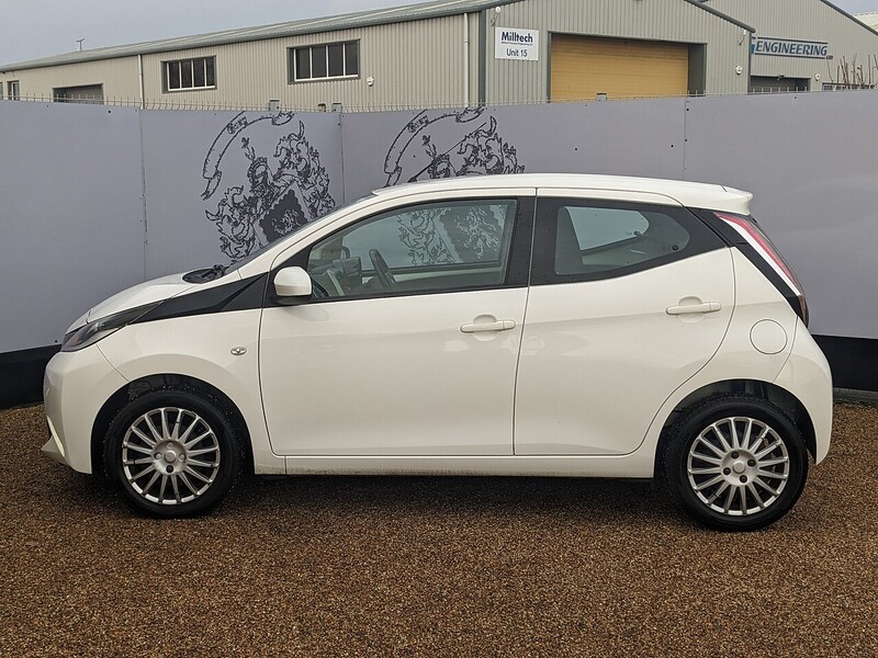 Used Toyota AYGO 2018 for sale - 76950815: Photo 4