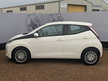 Used Toyota AYGO 2018 for sale - 76950815: Photo