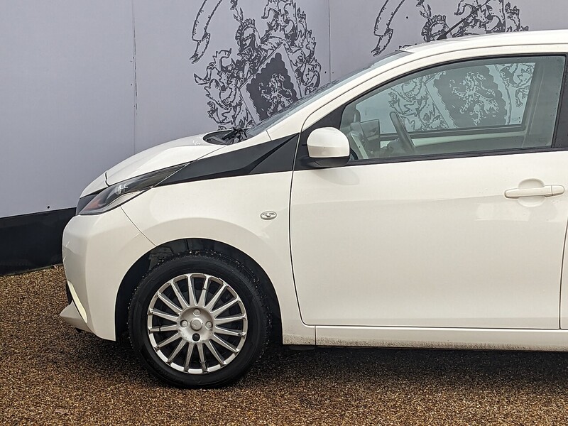 Used Toyota AYGO 2018 for sale - 76950815: Photo 5