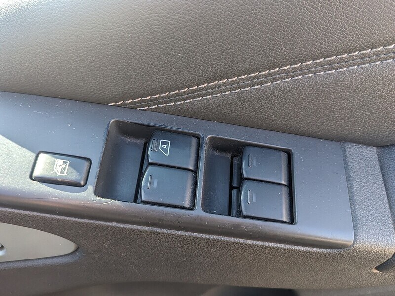 Used Nissan Navara 2013 for sale - 78168015: Photo 25