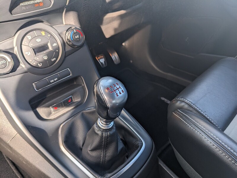 Used Ford Fiesta 2016 for sale - 77640154: Photo 25