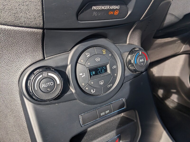 Used Ford Fiesta 2016 for sale - 77640154: Photo 26