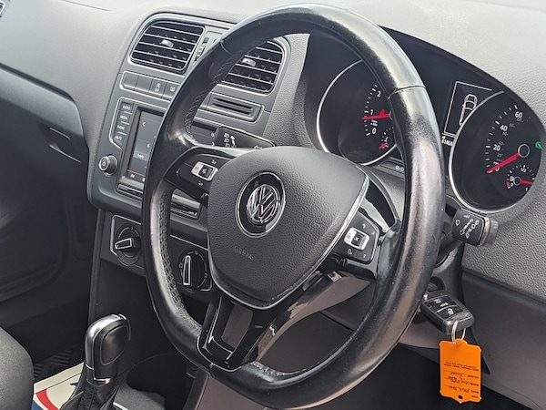 Used Volkswagen Polo 2016 for sale - 76210939: Photo 14