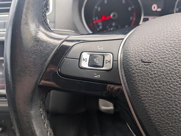 Used Volkswagen Polo 2016 for sale - 76210939: Photo 16