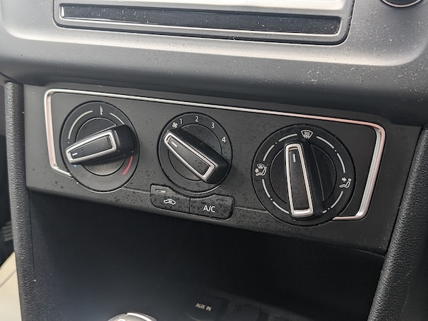Used Volkswagen Polo 2016 for sale - 76210939: Photo 24