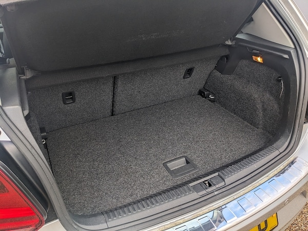 Used Volkswagen Polo 2016 for sale - 76210939: Photo 30