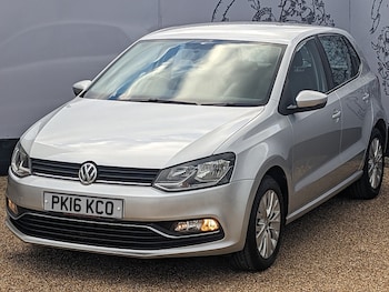 Used Volkswagen Polo 2016 for sale - 76210939: Photo 3