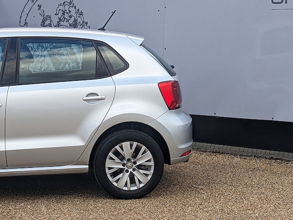 Used Volkswagen Polo 2016 for sale - 76210939: Photo 6