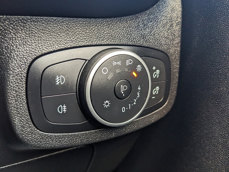 Used Ford Fiesta 2017 for sale - 76341098: Photo 29