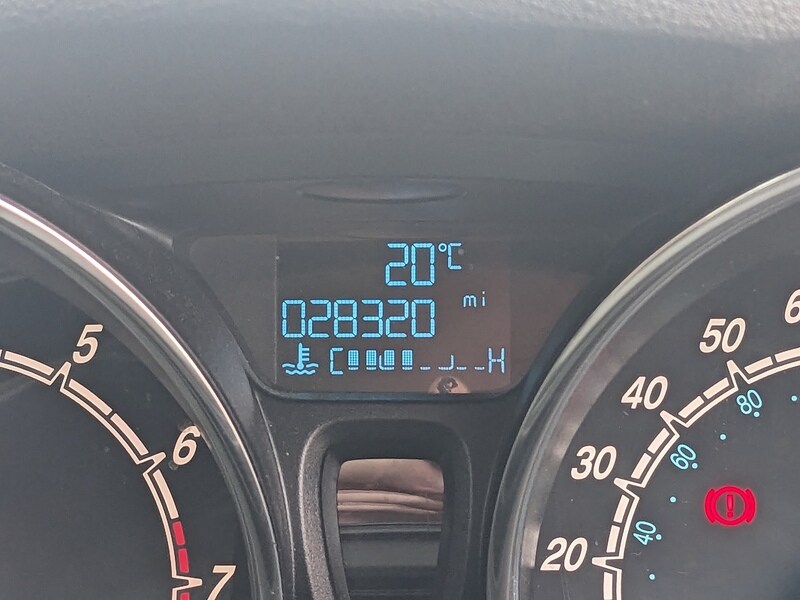 Used Ford Fiesta 2015 for sale - 76102075: Photo 29