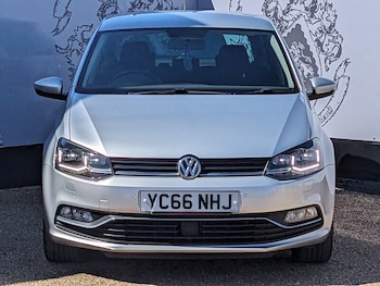 Used Volkswagen Polo 2016 for sale - 78257428: Photo