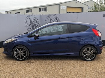 Used Ford Fiesta 2017 for sale - 75593780: Photo