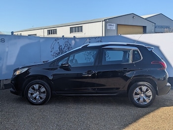 Used Peugeot 2008 2017 for sale - 77798529: Photo