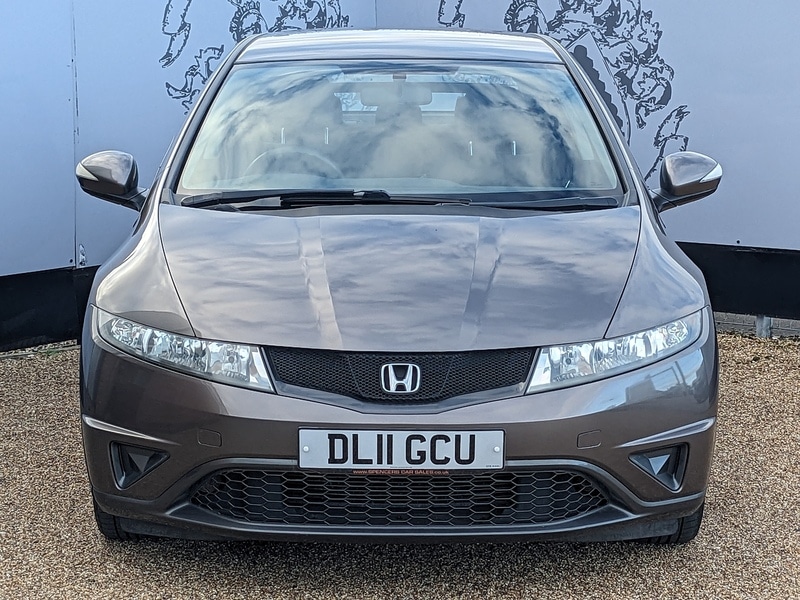 Used Honda Civic 2011 for sale - 76320190: Photo 2