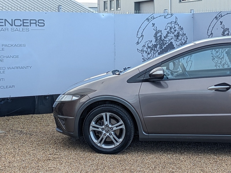 Used Honda Civic 2011 for sale - 76320190: Photo 5