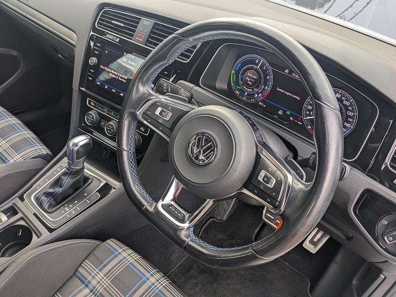 Used Volkswagen Golf 2018 for sale - 76570661: Photo 21