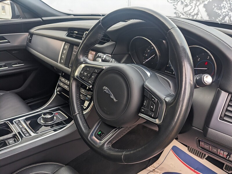 Used Jaguar XF 2018 for sale - 76736463: Photo 21