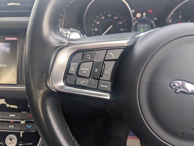 Used Jaguar XF 2018 for sale - 76736463: Photo 22