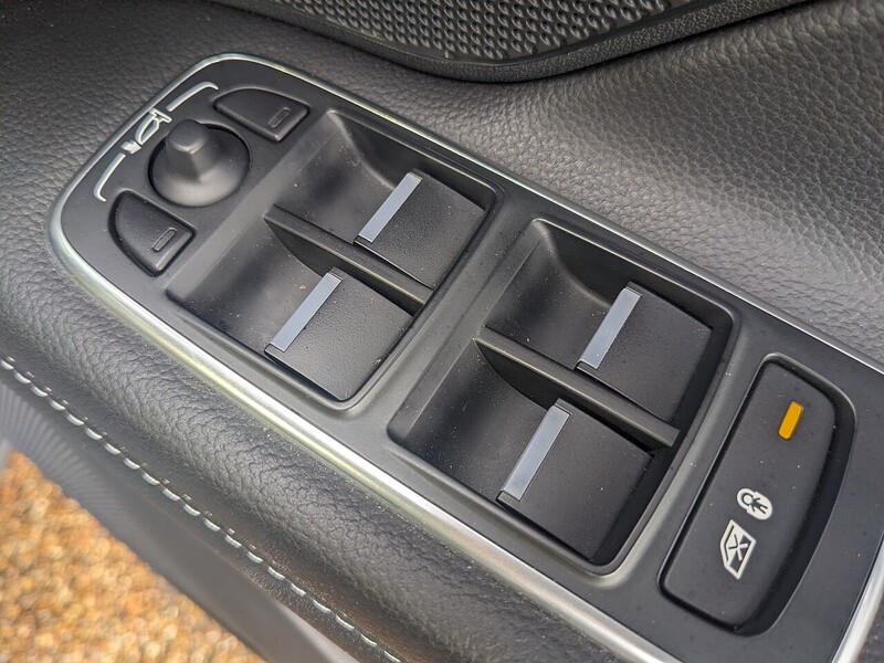 Used Jaguar XF 2018 for sale - 76736463: Photo 25